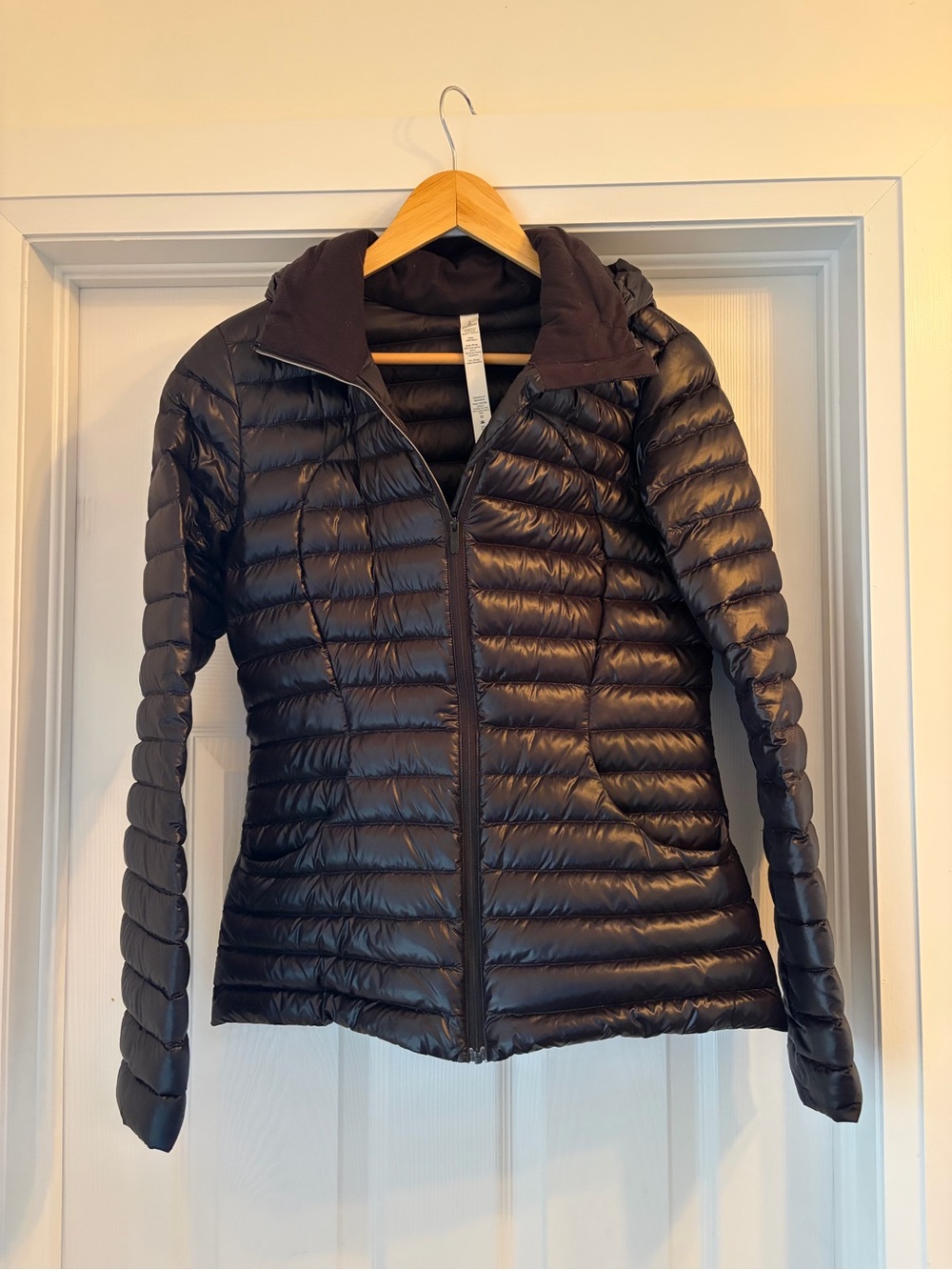lululemon athletica Black Lightweight Packable Puffer Jacket - Women's
